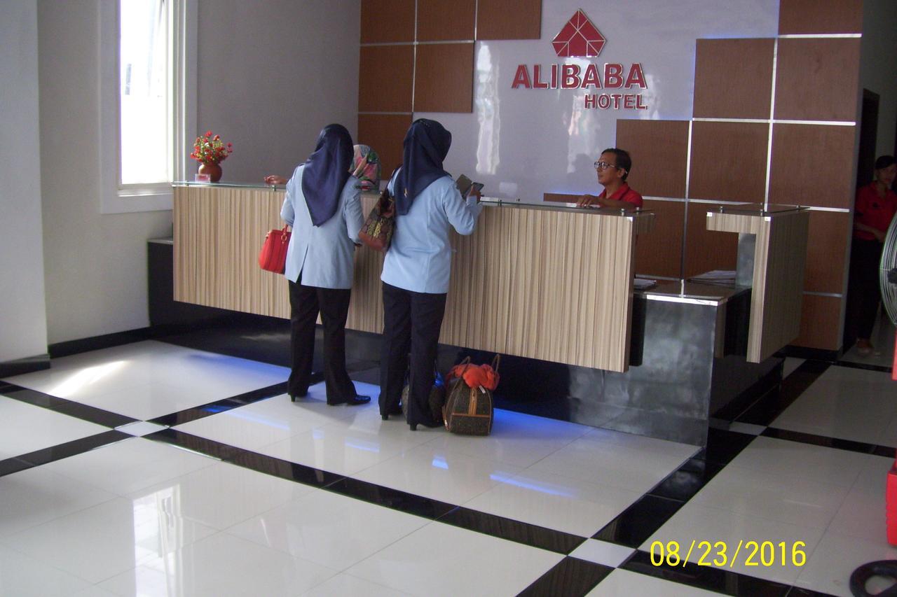 Alibaba Hotel Pangkalanbuun Exterior photo