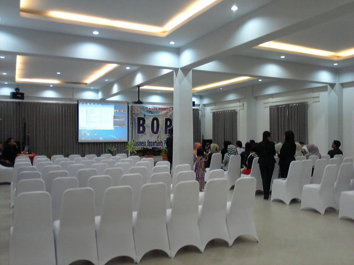 Alibaba Hotel Pangkalanbuun Exterior photo